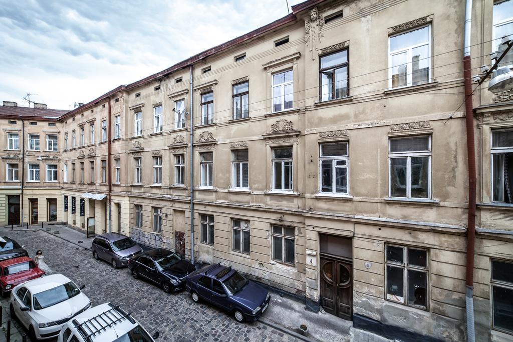 Queens Apartments Lviv Bagian luar foto